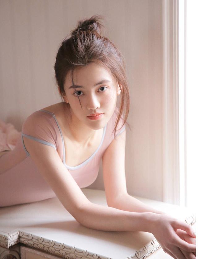 探花沈先生_: 充满变化的局势，谁能给出明确的预测？
